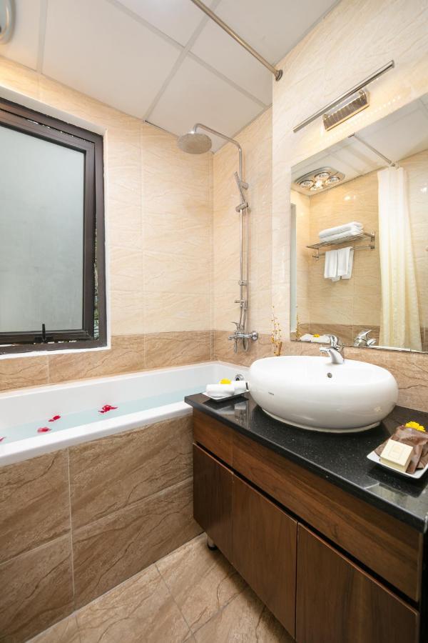 Poonsa Hanoi - The Ordinary Living Exterior photo